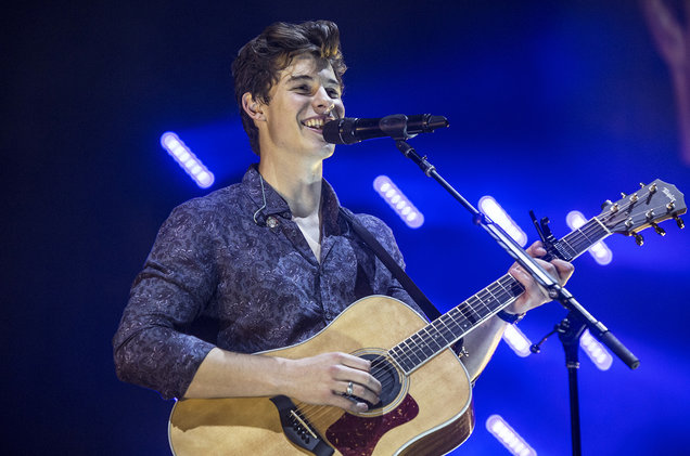 Shawn Mendes at Golden 1 Center